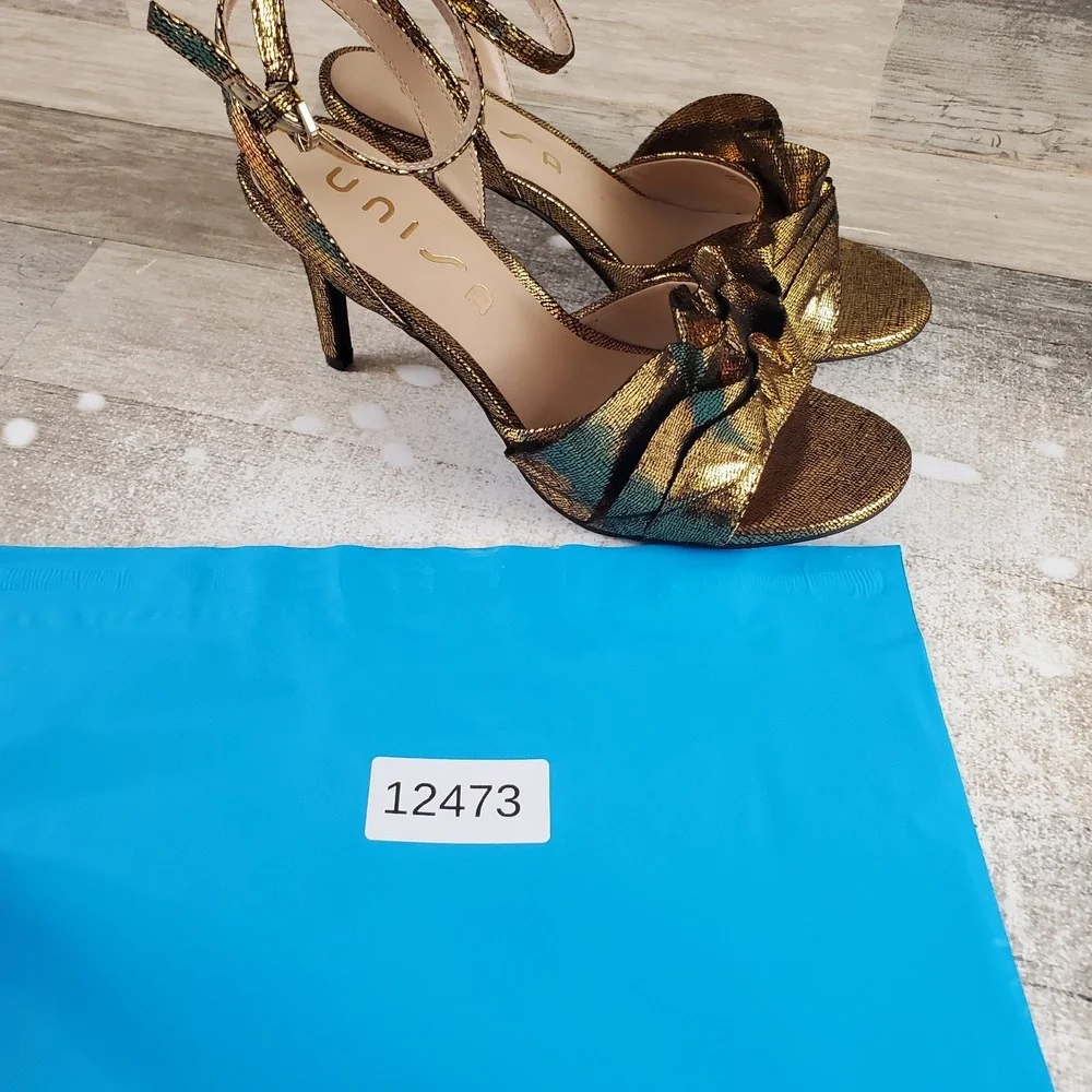 Unisa Fortesa Women Sandal Sz 8 M Gold Metallic Ruffle Ankle Strap Stiletto Heel